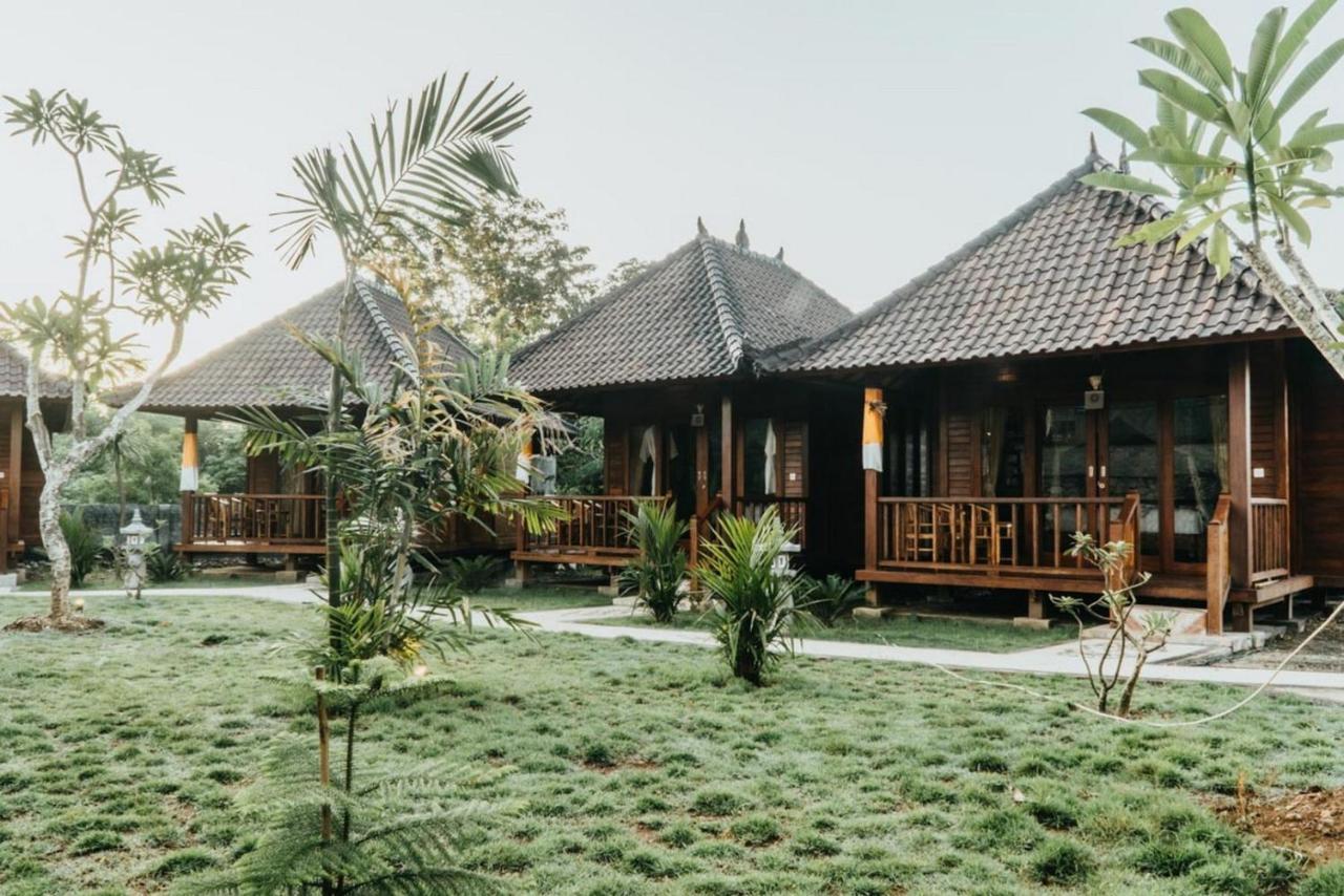 Taman Tirta Villa Nusa Lembongan  Exterior photo